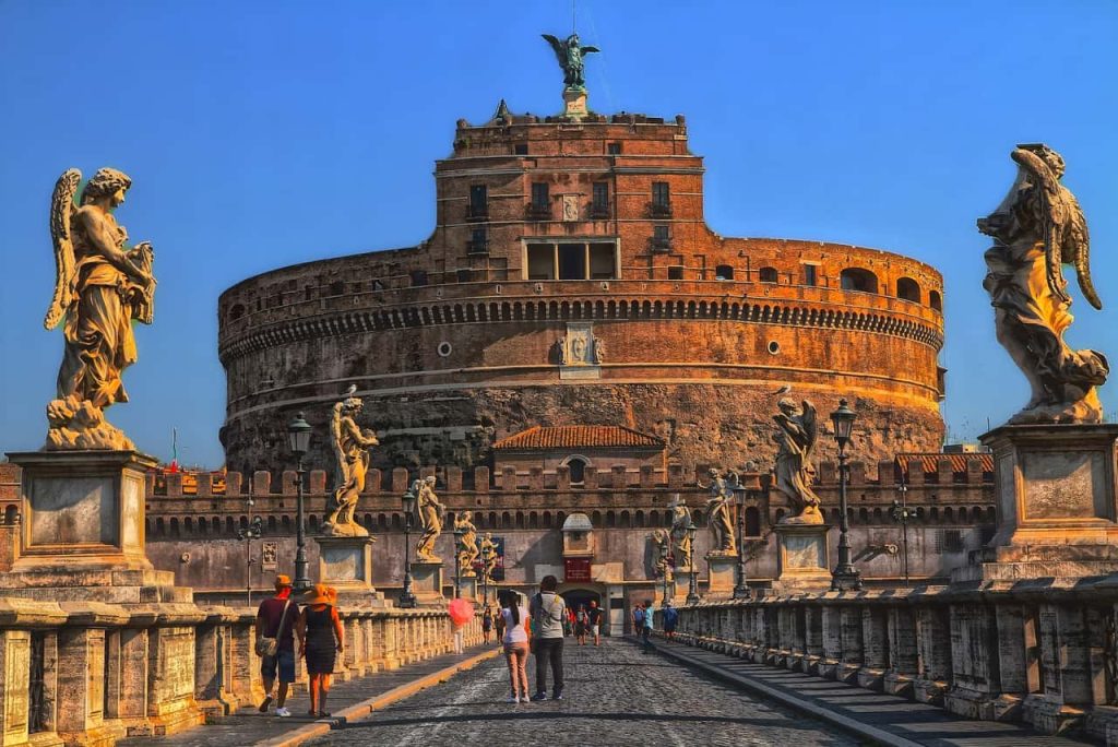 Le magnifique Château Saint-Ange à Rome