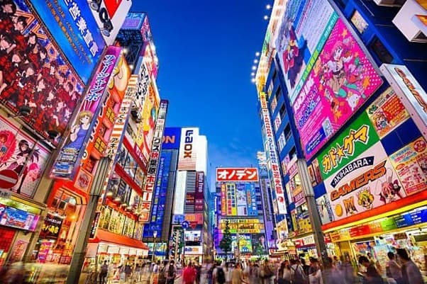 Activité à Tokyo le soir : la pop culture