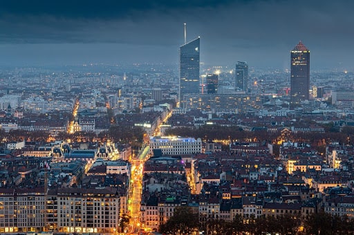 vue de Lyon de nuit durant un séjour d'un jour