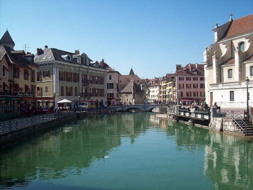Annecy le dimanche