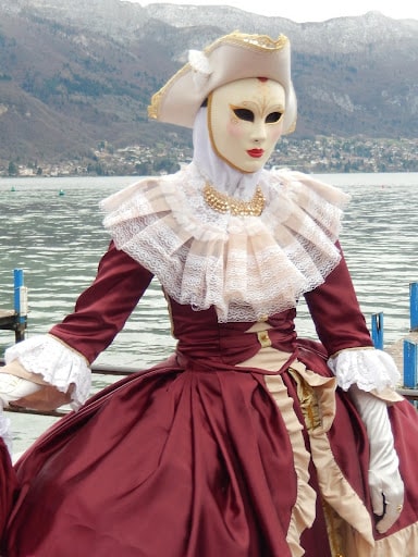 Participer à la fête du lac d'Annecy en amoureux