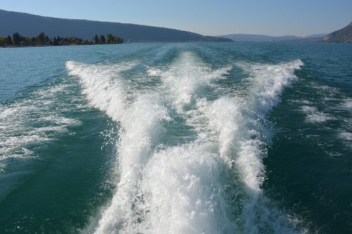 Explorer le lac d’Annecy le dimanche