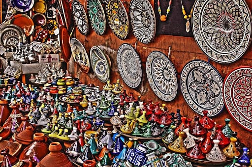 Les souks de Marrakech avec un bébé