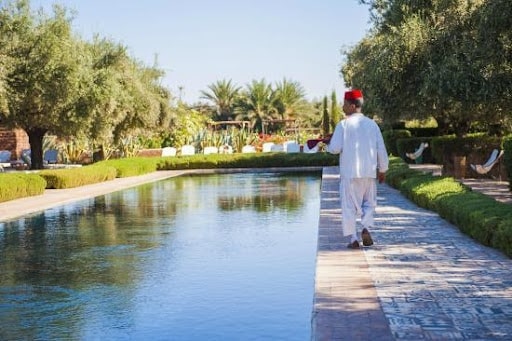 Club avec piscine pour se baigner à Marrakech