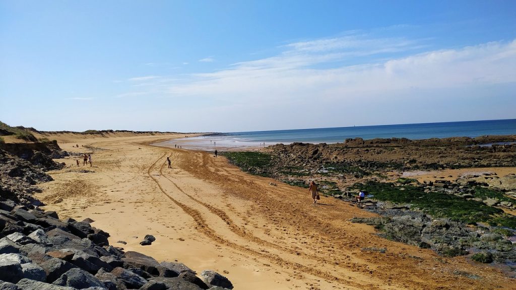 A la découverte de la plage de sauveterre