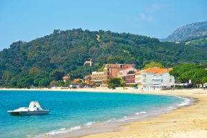 La superbe plage sauvage de Lavandou