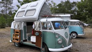Comment bien budgétiser ses vacances en camping dans la Manche ?