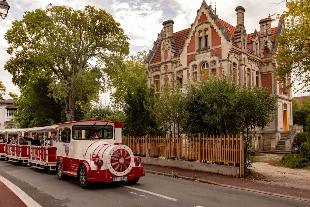 Prenez le Petit Train d'Arcachon