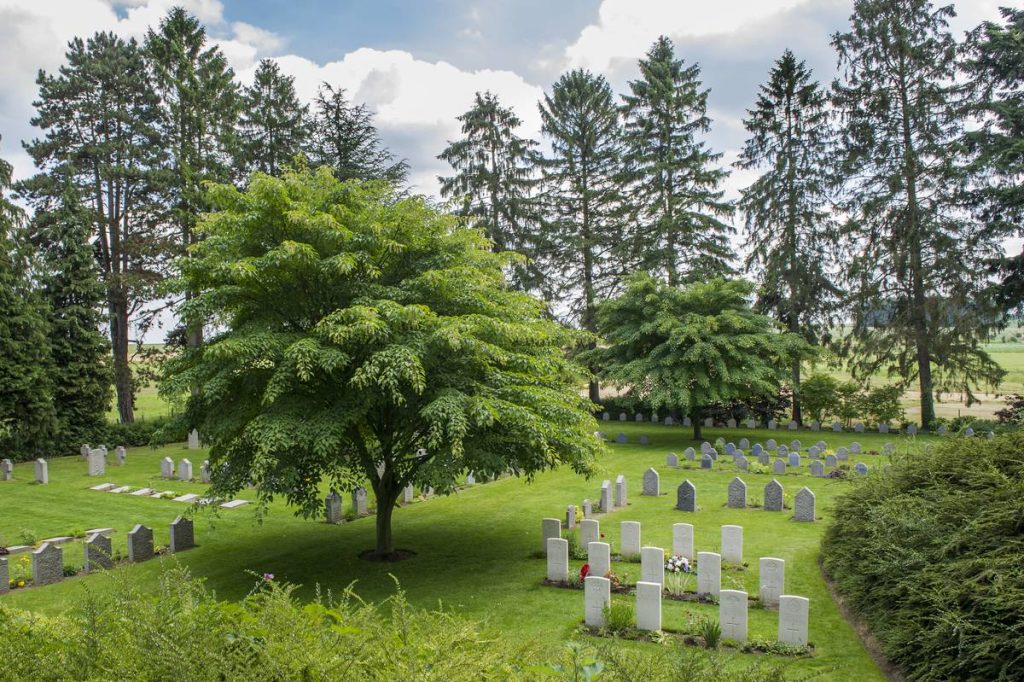 Cimetière militaire Saint Symphorien