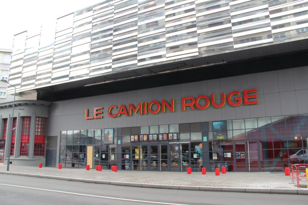 Cinéma camion rouge