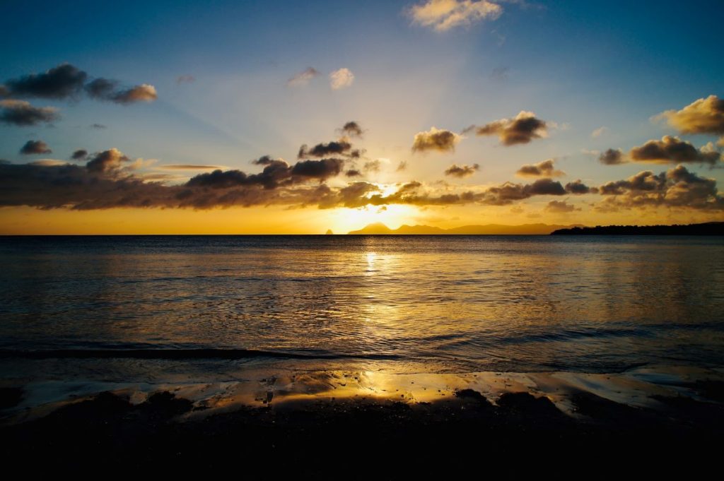 plage sainte anne en martinique