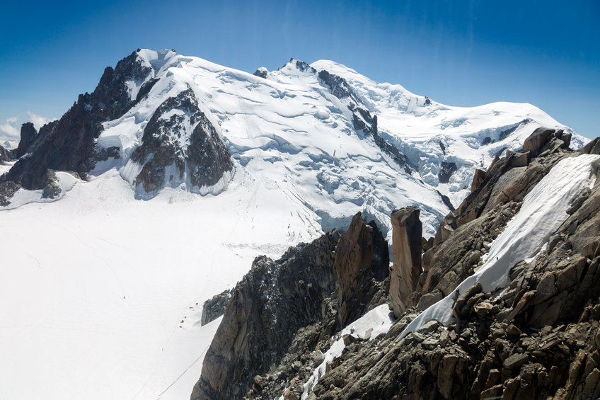 Mont Blanc enneigé Chamonix-Mont-Blanc