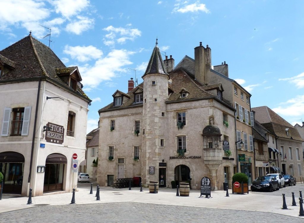 centre ville de Beaune en Bourgogne