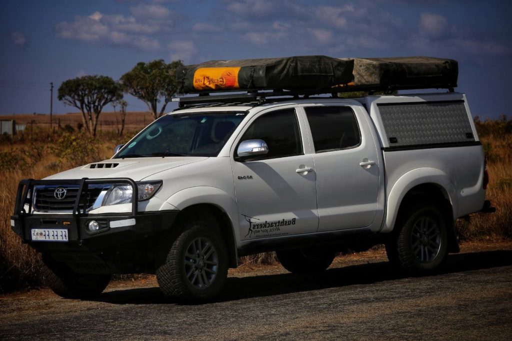 tente de toit pliée sur 4x4