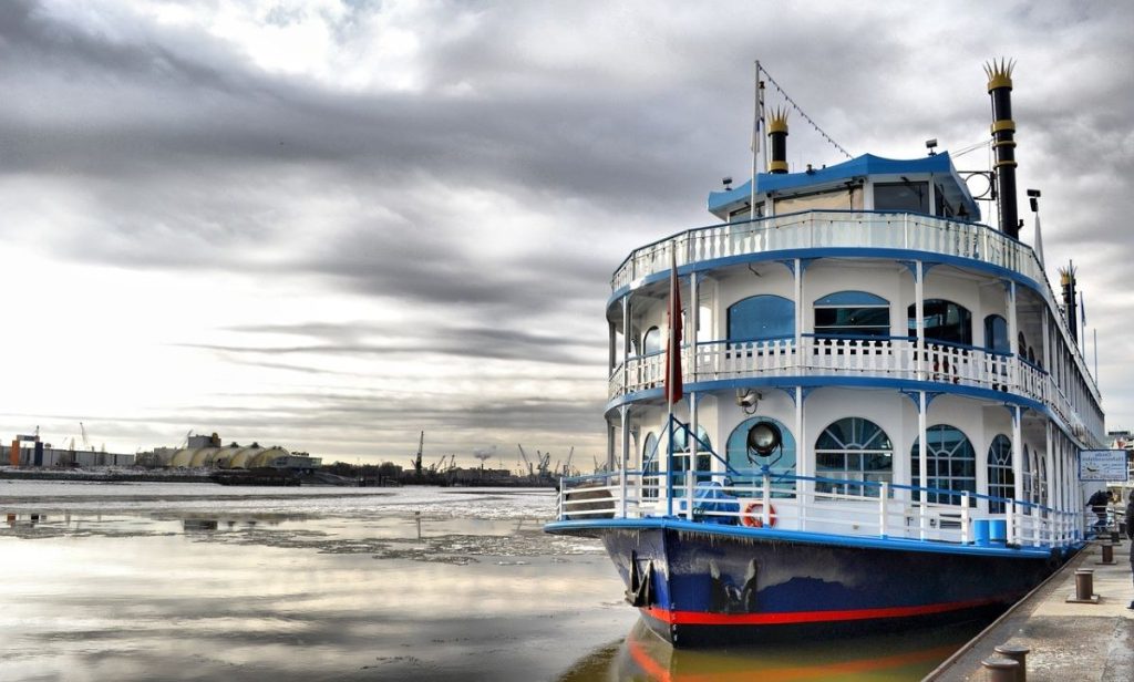 bateau de croisière non polluant