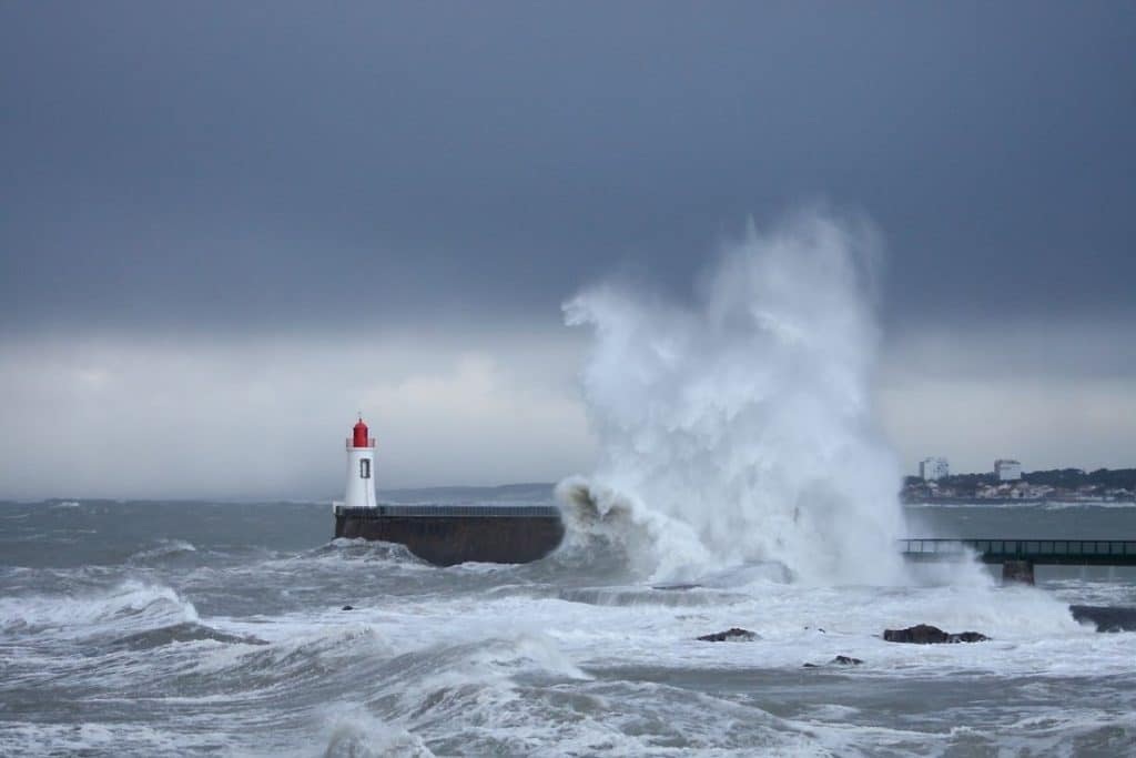 phare en bord de mer en Vendée