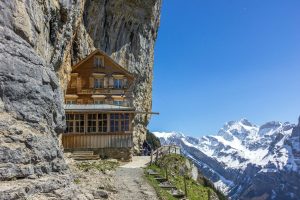 comment bien choisir sa location de vacances a la montagne